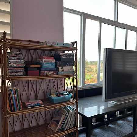 The Vibe Guesthouse Кампот Экстерьер фото