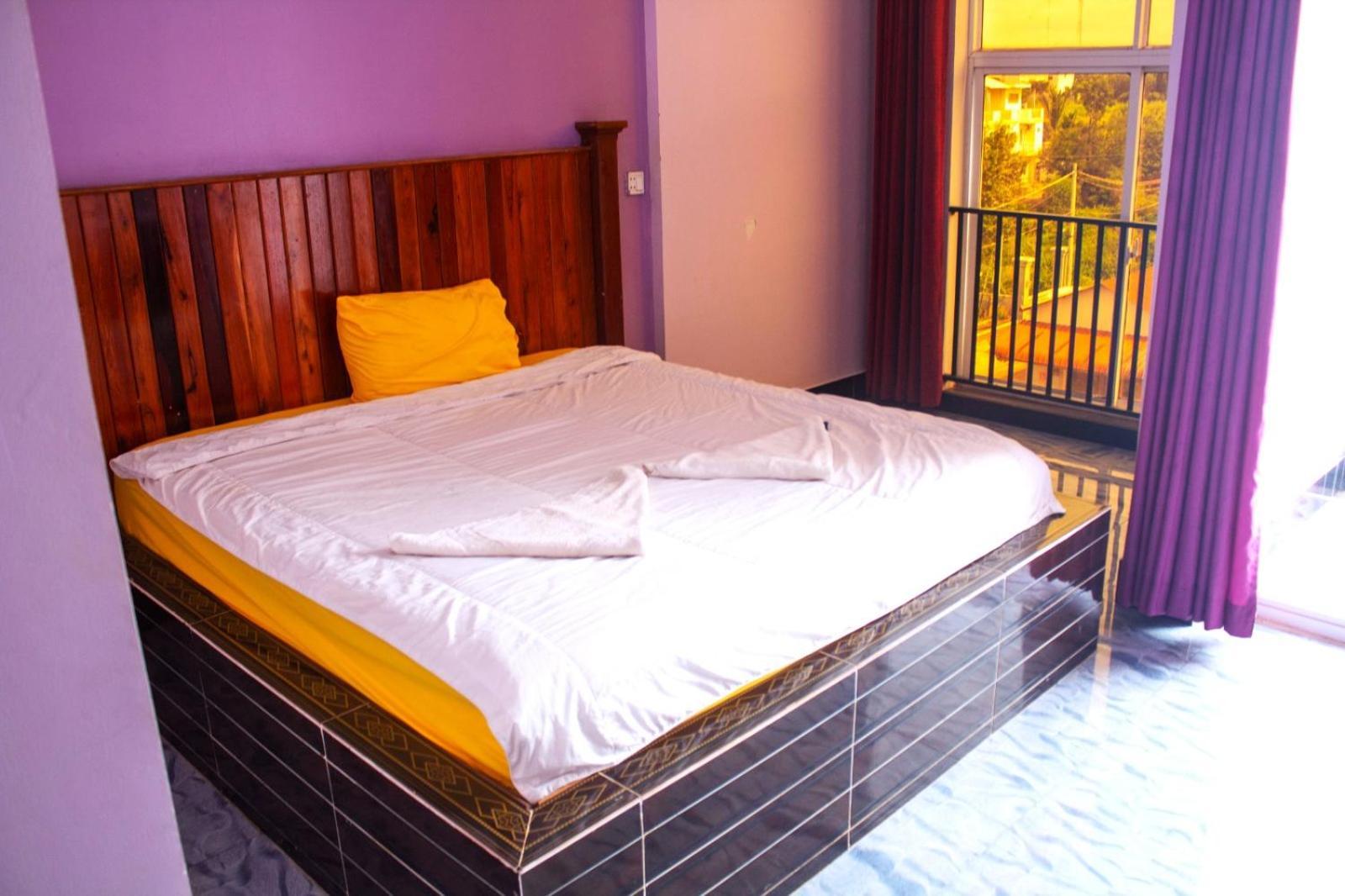 The Vibe Guesthouse Кампот Номер фото
