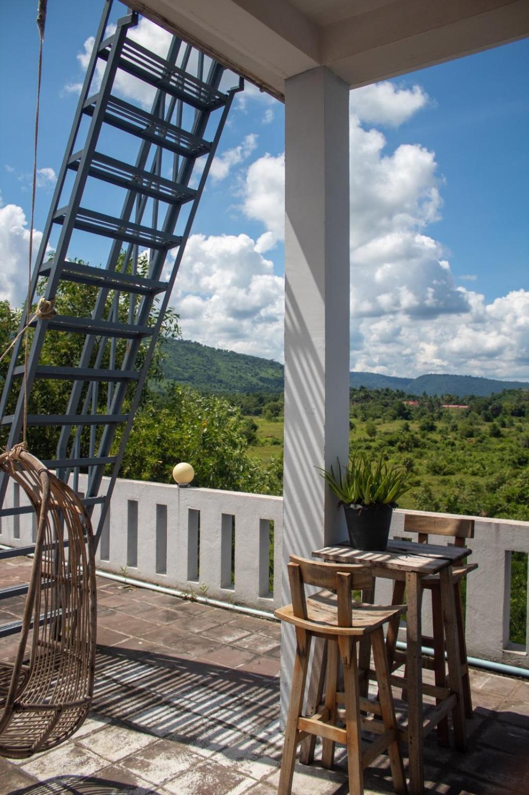 The Vibe Guesthouse Кампот Экстерьер фото